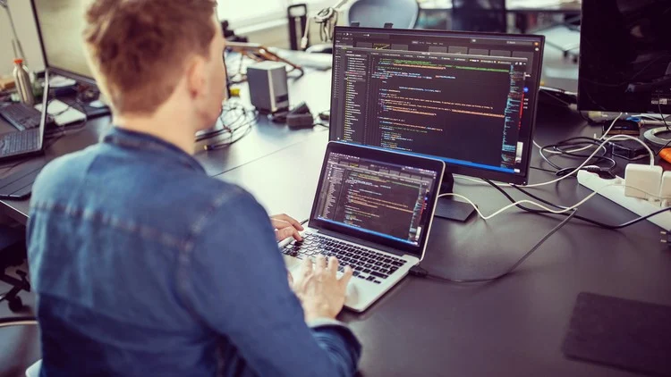 🐍 The Ultimate Python Programming Guide – From Basics to Modern Techniques